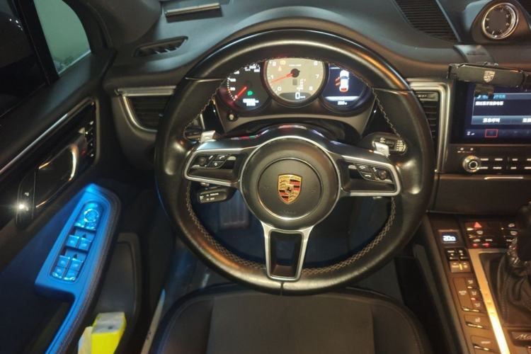 Used Porsche Macan 2017 Macan S 3.0T Steering Wheel