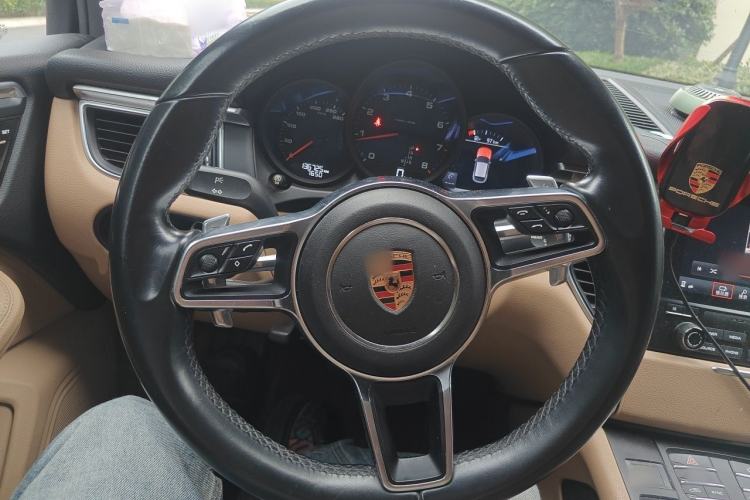 Used Porsche Macan 2017 Macan 2.0T Steering Wheel