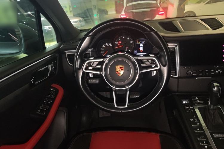 Used Porsche Macan 2017 Macan 2.0T Steering Wheel