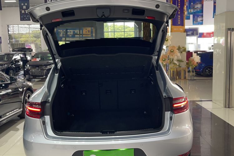 Used Porsche Macan 2017 Macan 2.0T Trunk