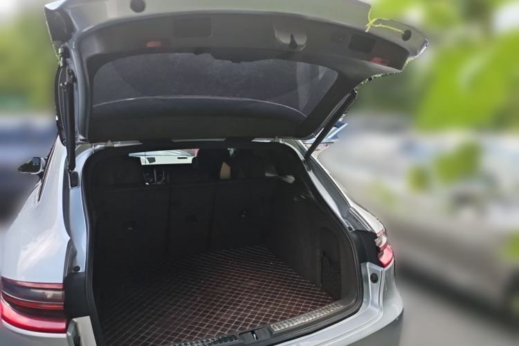 Used Porsche Macan 2017 Macan 2.0T Trunk