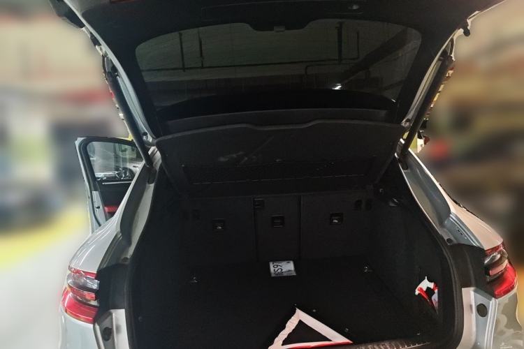 Used Porsche Macan 2017 Macan 2.0T Trunk