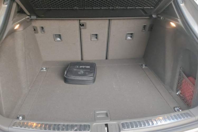 Used Porsche Macan 2017 Macan 2.0T Trunk