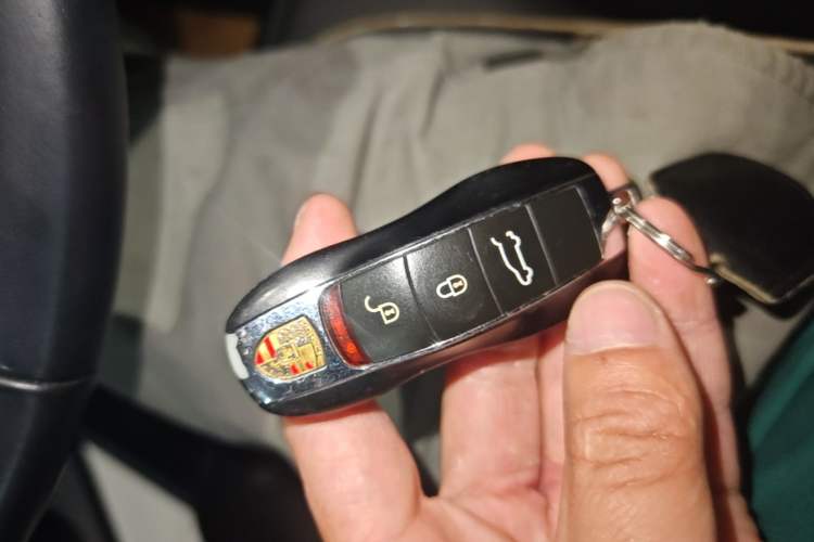 Used Porsche Macan 2017 Macan 2.0T Vehicle Key