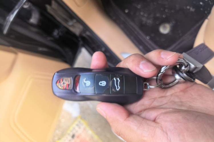 Used Porsche Macan 2017 Macan 2.0T Vehicle Key
