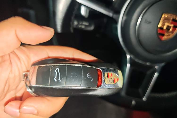 Used Porsche Macan 2017 Macan 2.0T Vehicle Key