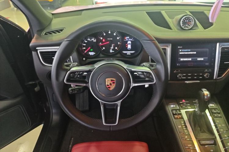 Used Porsche Macan 2017 Macan 2.0T Steering Wheel