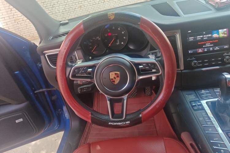Used Porsche Macan 2017 Macan 2.0T Steering Wheel