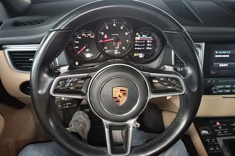 Used Porsche Macan 2017 Macan 2.0T Steering Wheel
