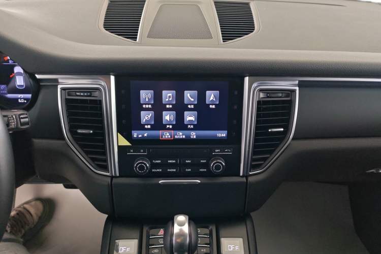 Used Porsche Macan 2017 Macan 2.0T Audio And AC Panel