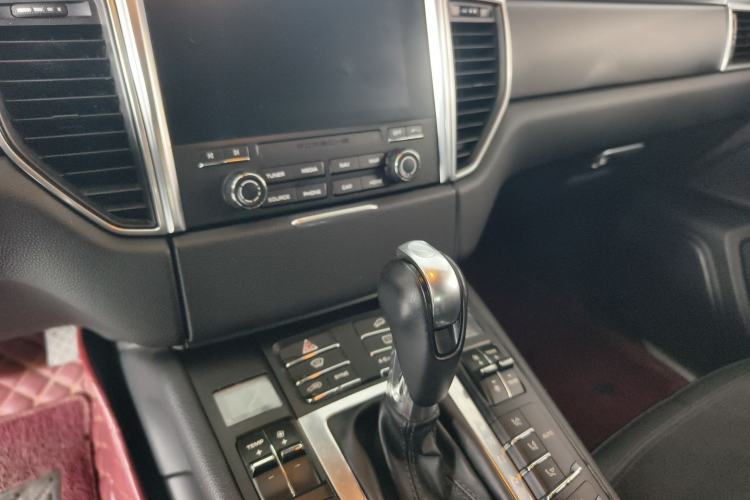 Used Porsche Macan 2017 Macan 2.0T Audio And AC Panel