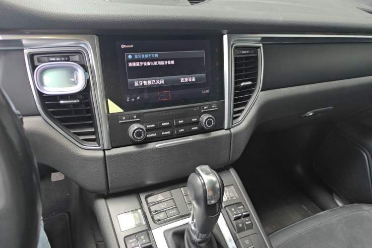 Used Porsche Macan 2017 Macan 2.0T Audio And AC Panel