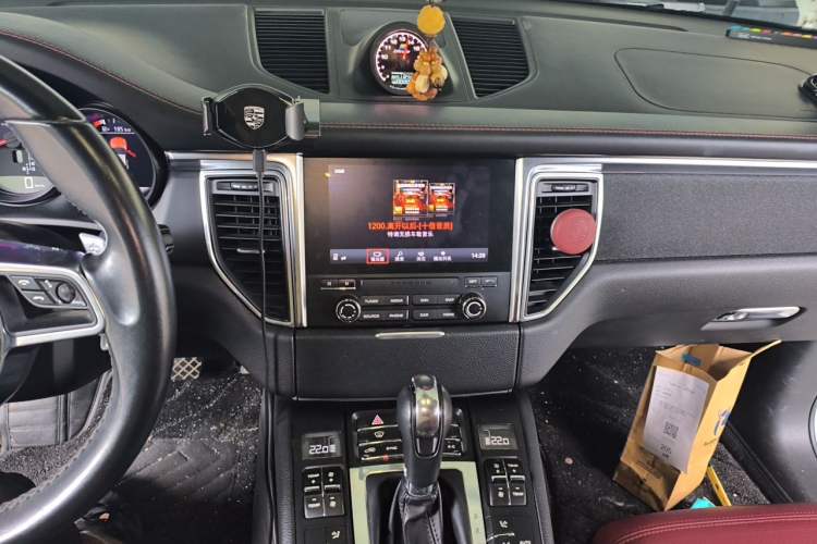 Used Porsche Macan 2017 Macan 2.0T Audio And AC Panel