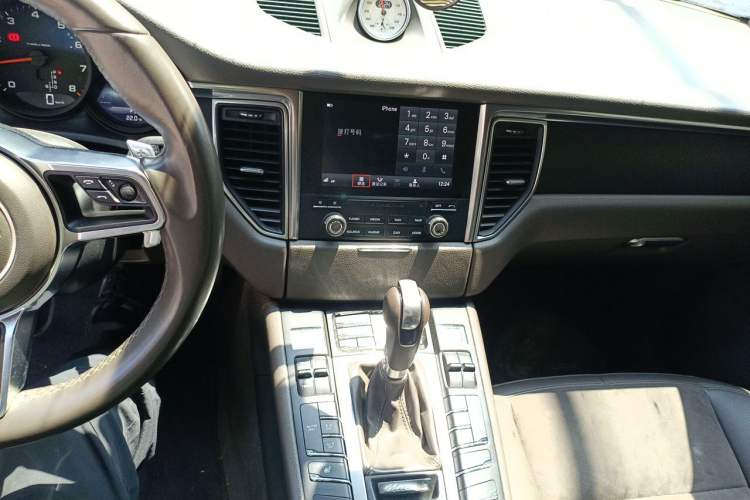 Used Porsche Macan 2017 Macan 2.0T Audio And AC Panel