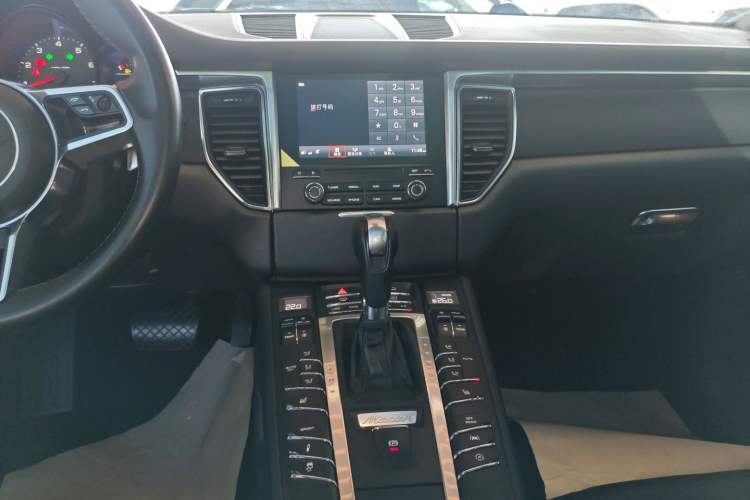 Used Porsche Macan 2017 Macan 2.0T Audio And AC Panel