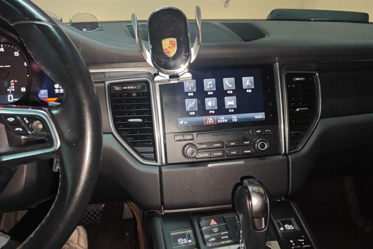 Used Porsche Macan 2017 Macan 2.0T Audio And AC Panel