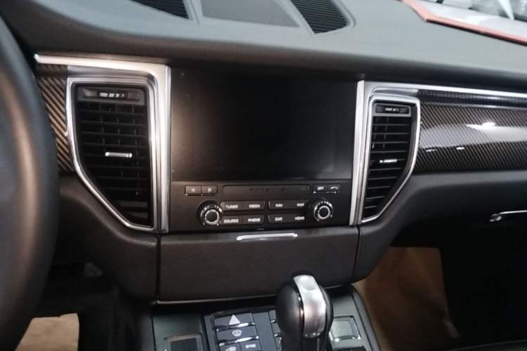 Used Porsche Macan 2017 Macan 2.0T Audio And AC Panel