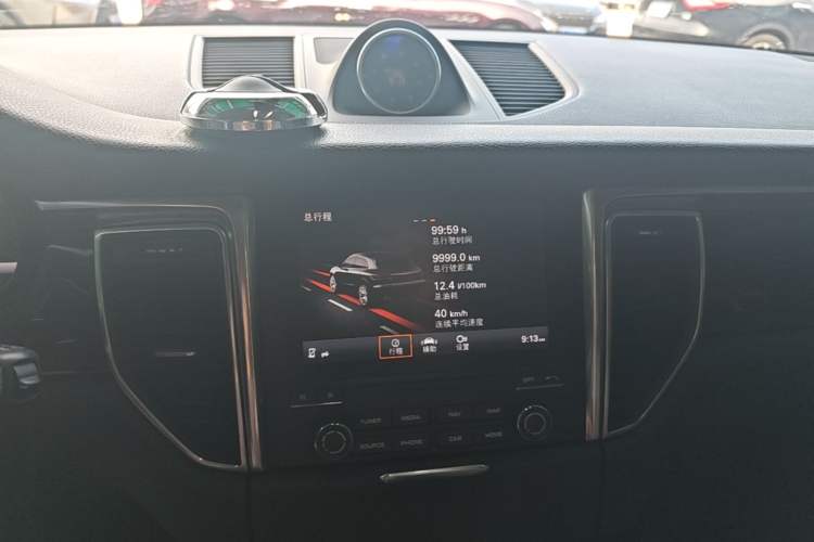 Used Porsche Macan 2017 Macan S 3.0T Audio And AC Panel