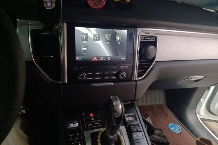 Used Porsche Macan 2017 Macan 2.0T Audio And AC Panel