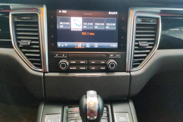 Used Porsche Macan 2017 Macan S 3.0T Audio And AC Panel