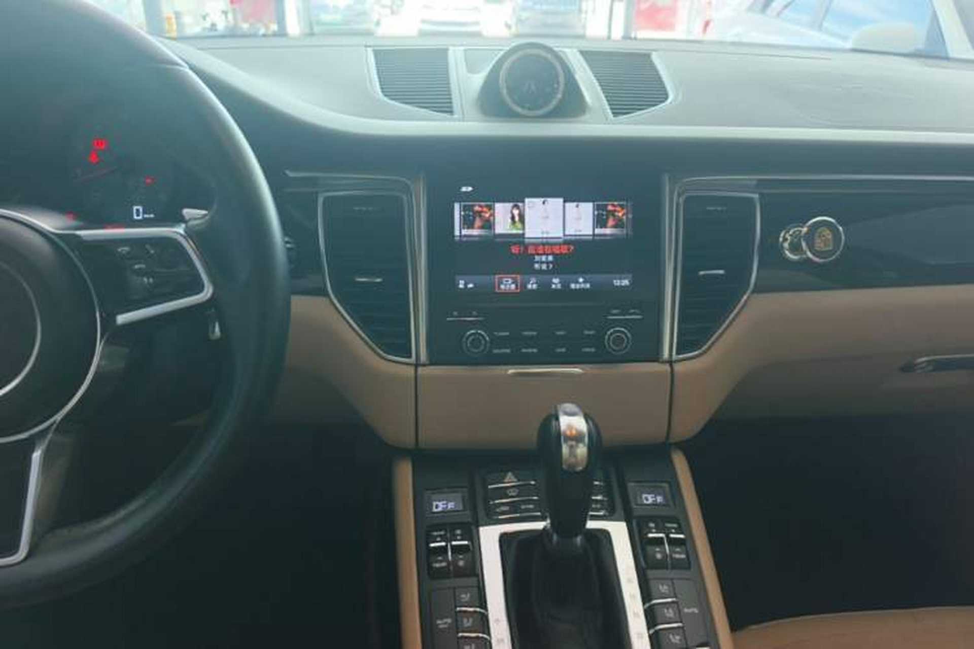 Used Porsche Macan 2017 Macan S 3.0T Audio And AC Panel