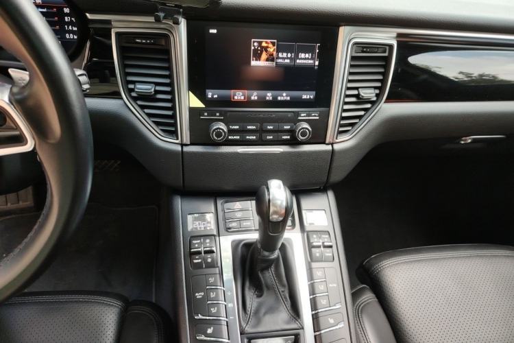 Used Porsche Macan 2017 Macan S 3.0T Audio And AC Panel