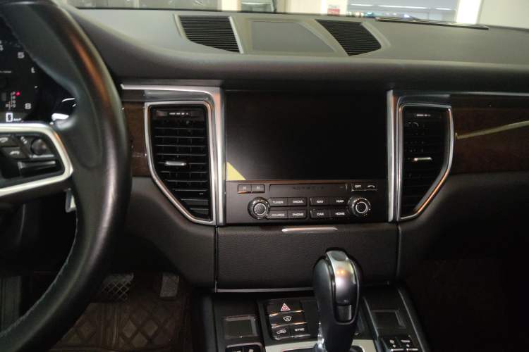 Used Porsche Macan 2017 Macan 2.0T Audio And AC Panel