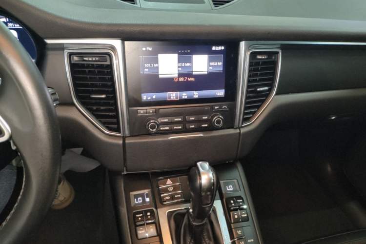 Used Porsche Macan 2017 Macan 2.0T Audio And AC Panel