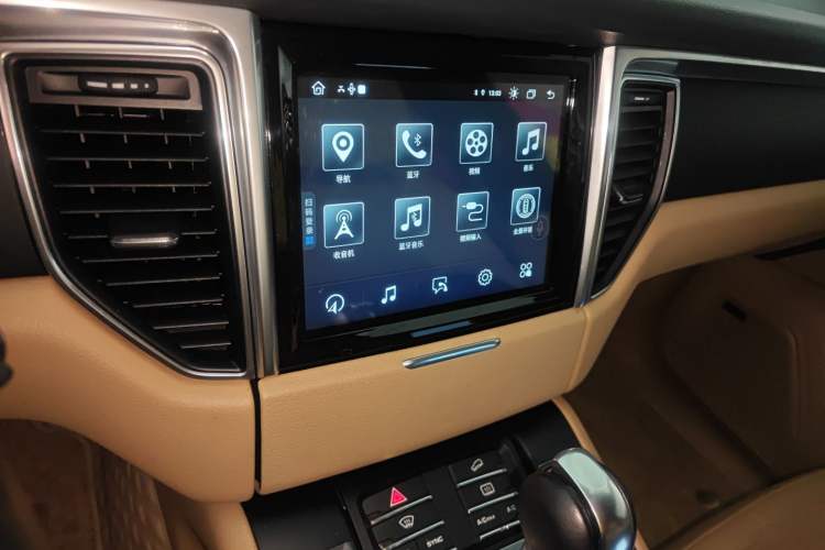 Used Porsche Macan 2017 Macan 2.0T Audio And AC Panel