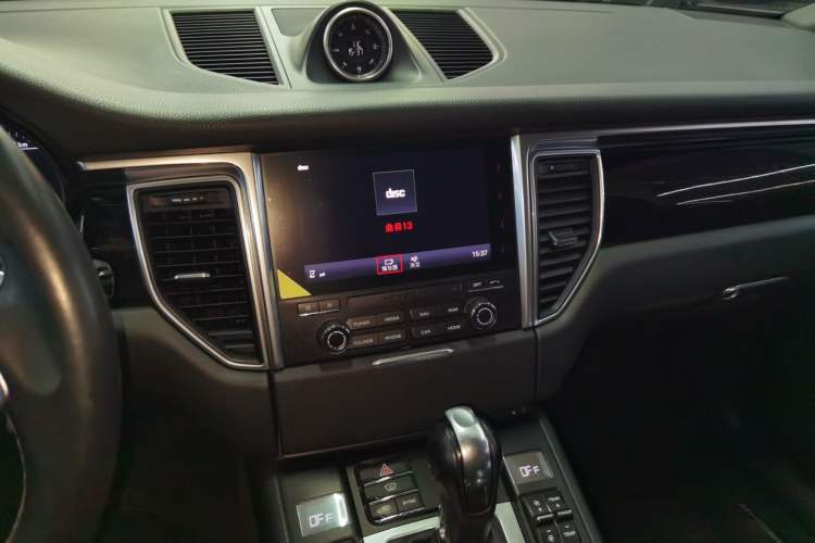 Used Porsche Macan 2017 Macan S 3.0T Audio And AC Panel