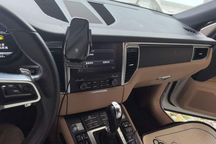 Used Porsche Macan 2017 Macan 2.0T Audio And AC Panel