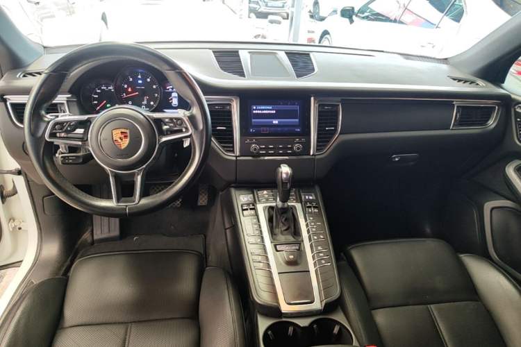 Used Porsche Macan 2017 Macan 2.0T Center Console