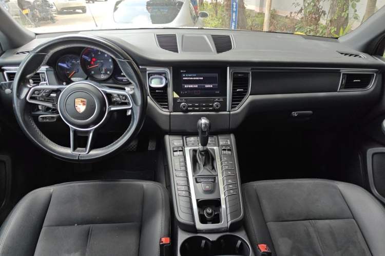 Used Porsche Macan 2017 Macan 2.0T Center Console