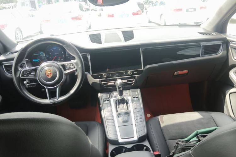 Used Porsche Macan 2017 Macan 2.0T Center Console