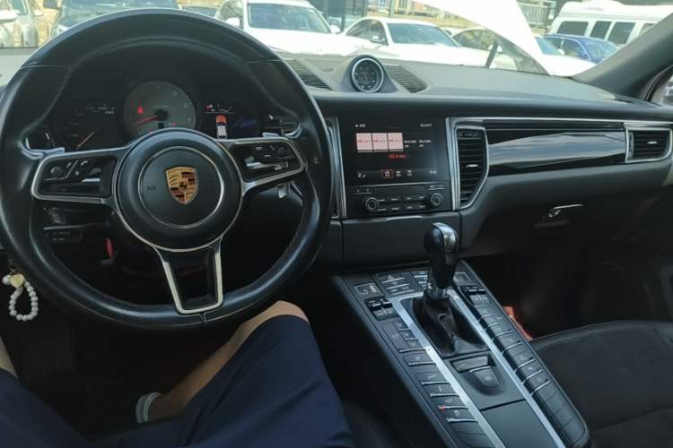 Used Porsche Macan 2017 Macan S 3.0T Center Console