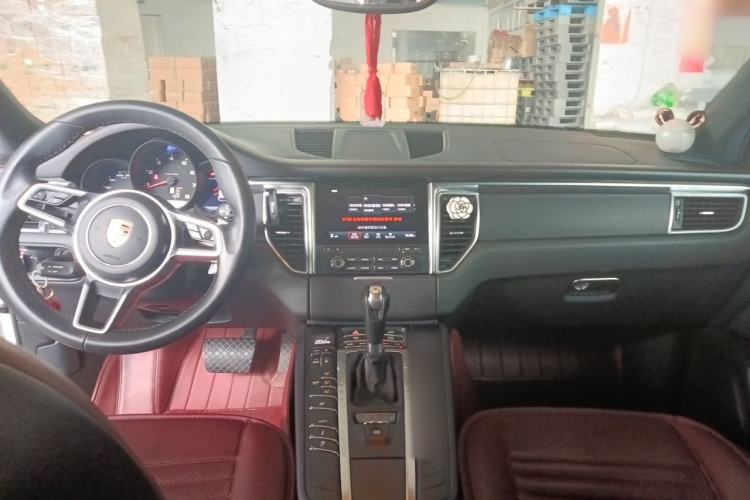 Used Porsche Macan 2017 Macan 2.0T Center Console