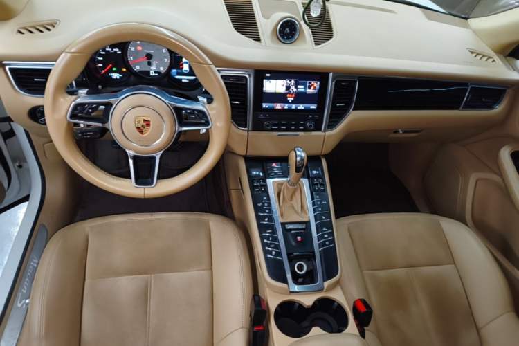 Used Porsche Macan 2017 Macan S 3.0T Center Console