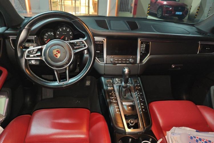 Used Porsche Macan 2017 Macan 2.0T Center Console