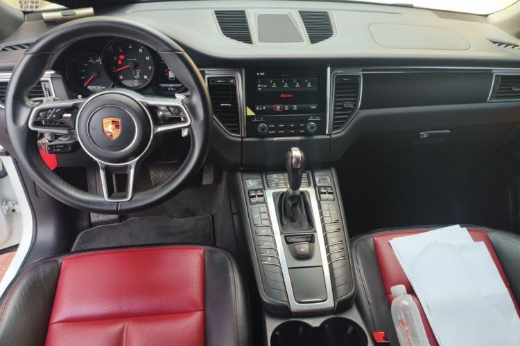 Used Porsche Macan 2017 Macan 2.0T Center Console