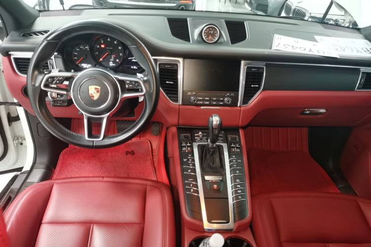 Used Porsche Macan 2017 Macan 2.0T Center Console