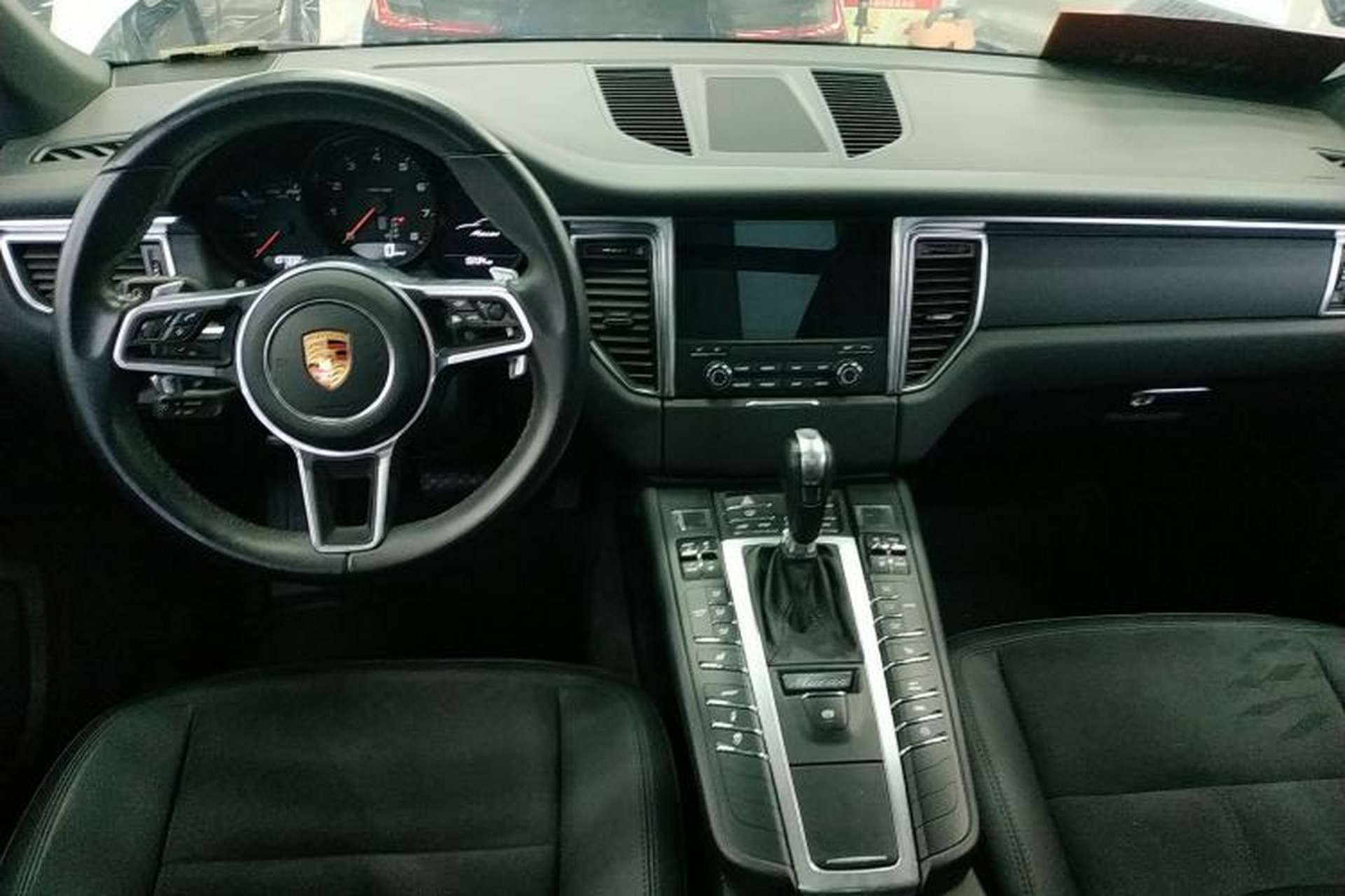 Used Porsche Macan 2017 Macan 2.0T Center Console