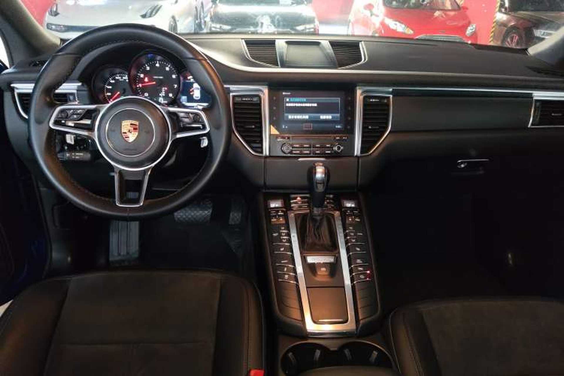 Used Porsche Macan 2017 Macan 2.0T Center Console