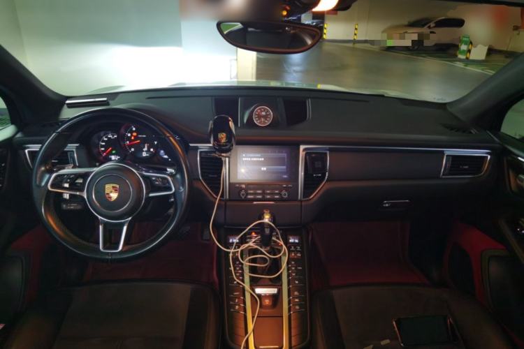 Used Porsche Macan 2017 Macan 2.0T Center Console