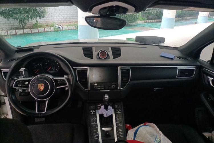 Used Porsche Macan 2017 Macan 2.0T Center Console
