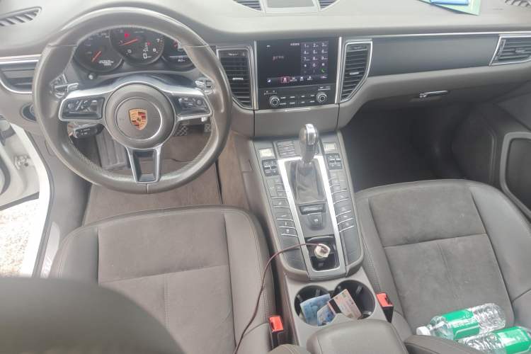 Used Porsche Macan 2017 Macan 2.0T Center Console
