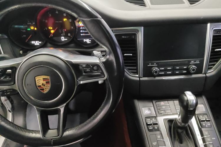 Used Porsche Macan 2017 Macan 2.0T Center Console