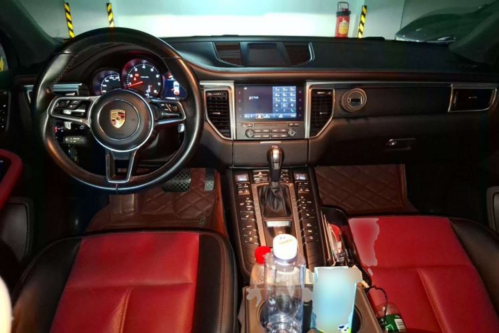 Used Porsche Macan 2017 Macan 2.0T Center Console
