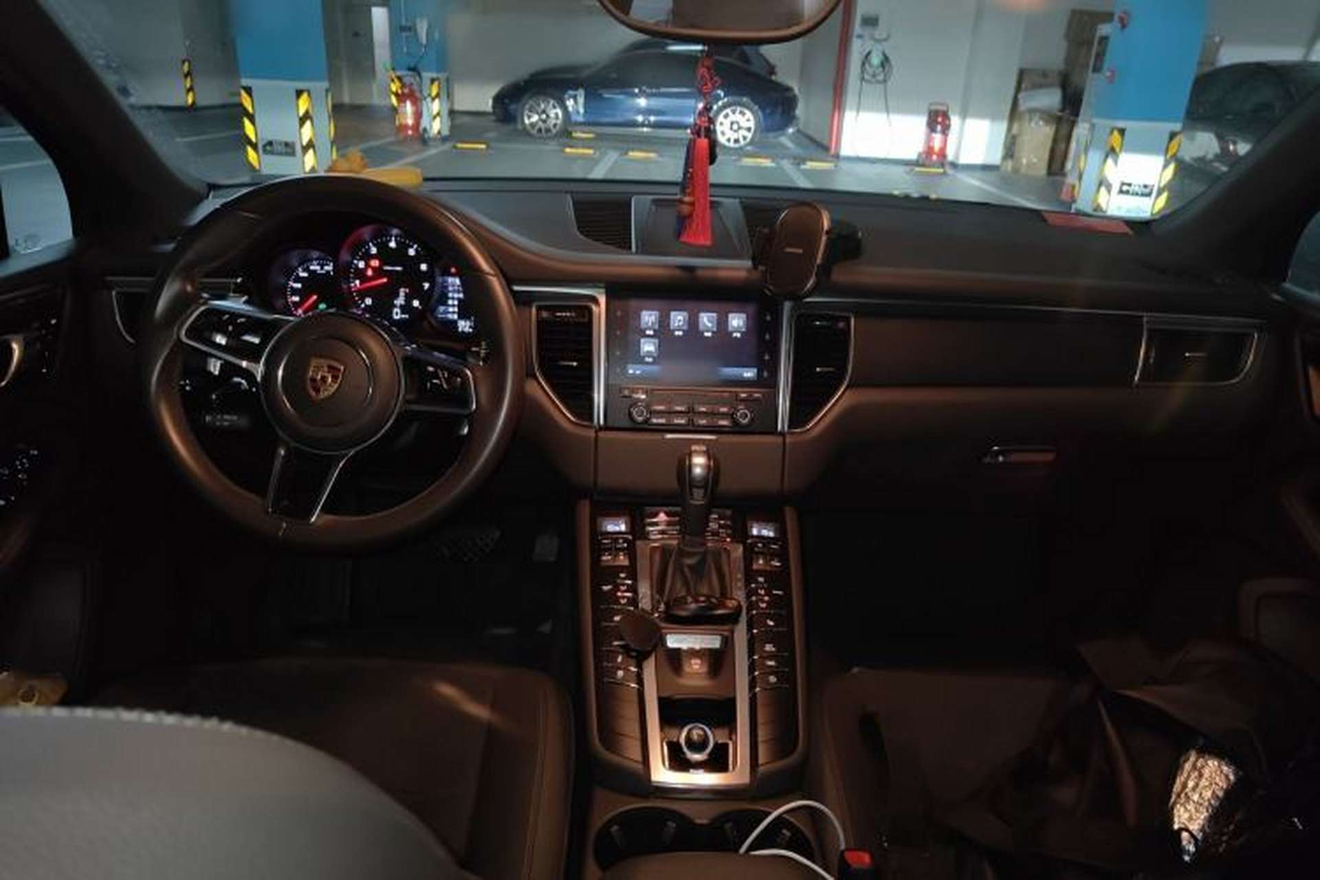 Used Porsche Macan 2017 Macan 2.0T Center Console