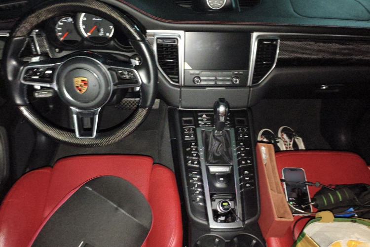 Used Porsche Macan 2017 Macan Turbo 3.6T Center Console