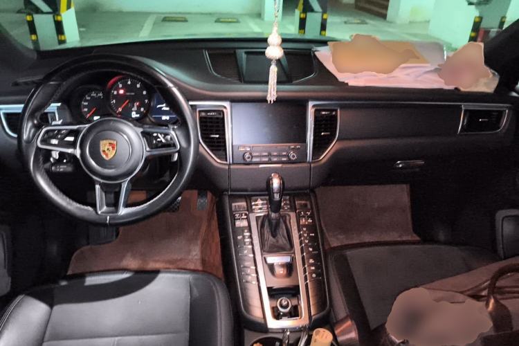 Used Porsche Macan 2017 Macan 2.0T Center Console